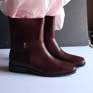 Cole Haan High Womans Boots Size 9.5 (B)